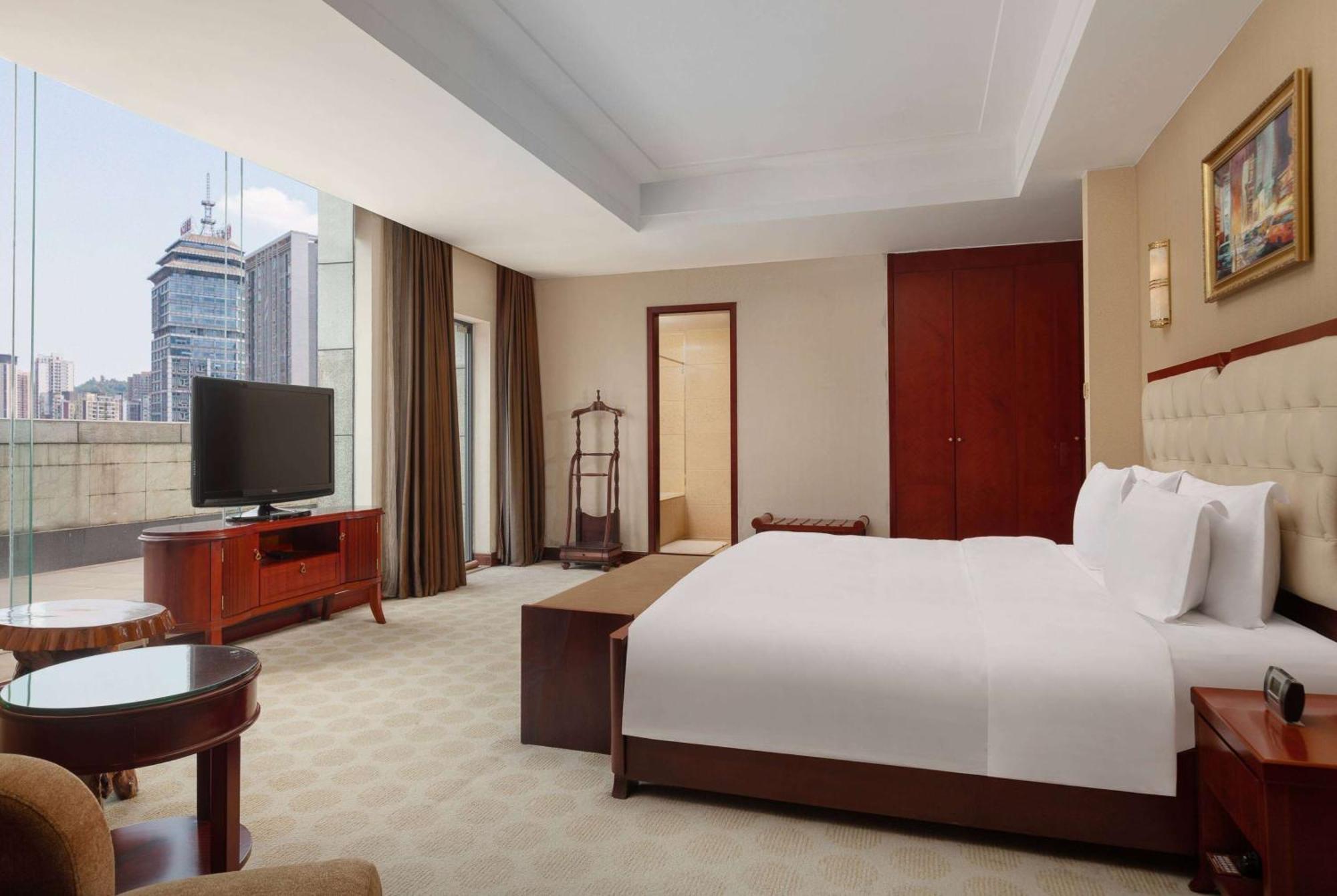 Готель Ramada Plaza By Wyndham Chongqing West Екстер'єр фото