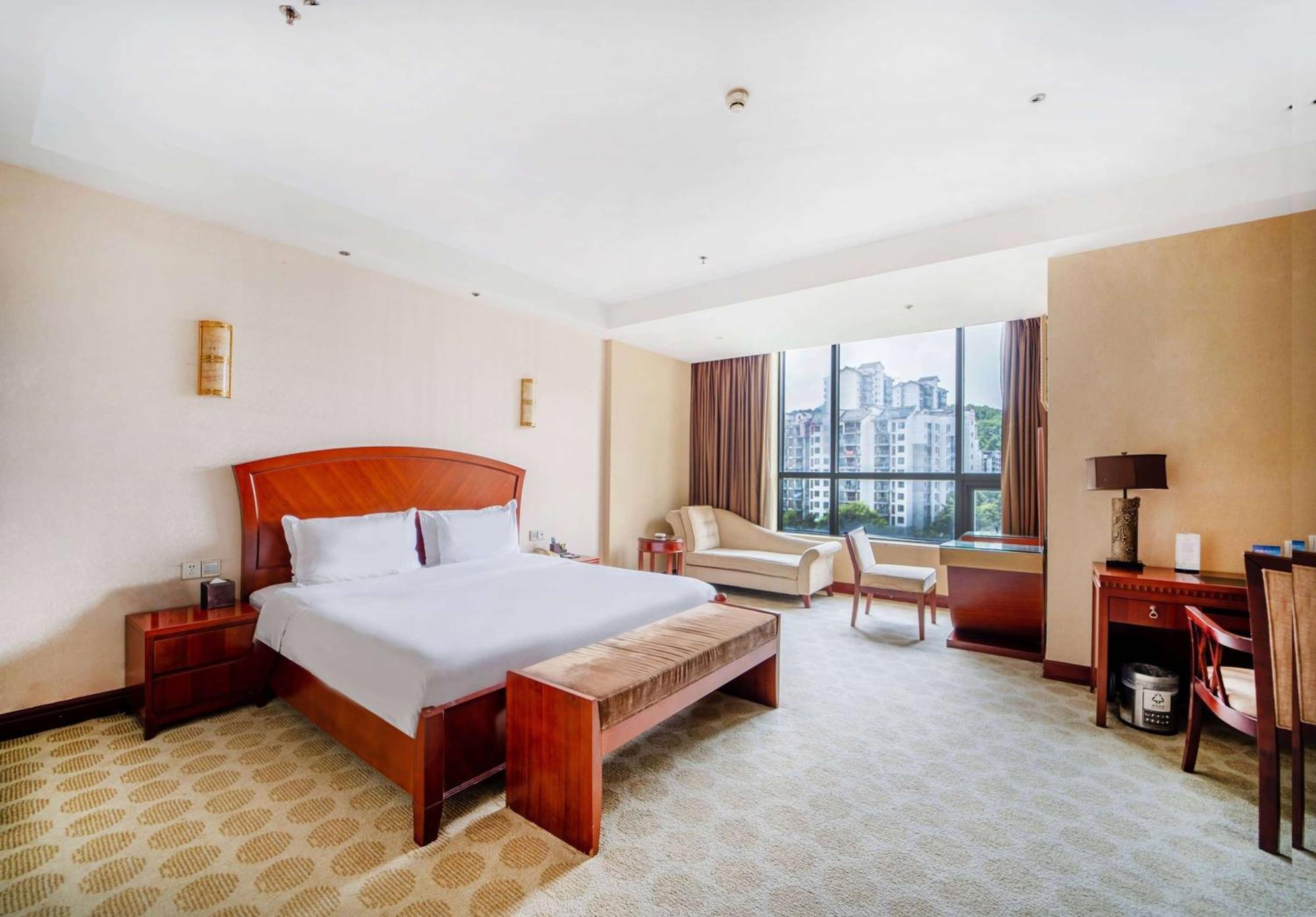 Готель Ramada Plaza By Wyndham Chongqing West Екстер'єр фото