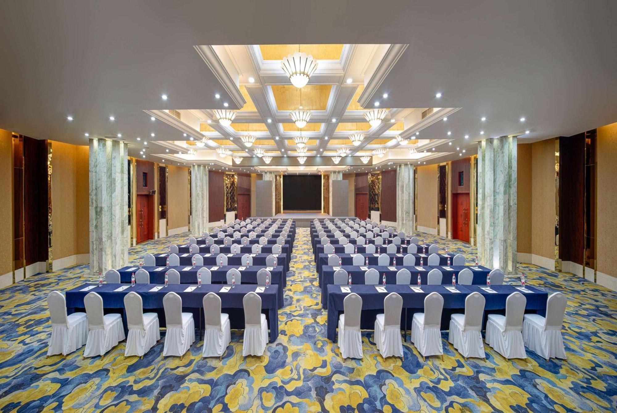Готель Ramada Plaza By Wyndham Chongqing West Екстер'єр фото